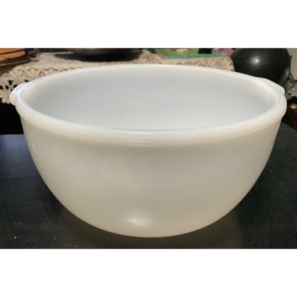 Glasbake 4 Qt White Milk Glass Mixing Bowl Sunbeam Replacement Durable Design - Picture 1 of 8
